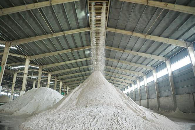 一粒 0.6 mm 的石英砂，為何從塔克拉瑪干 “飛” 到中原？—— 方形搖擺篩的新疆漫游手記